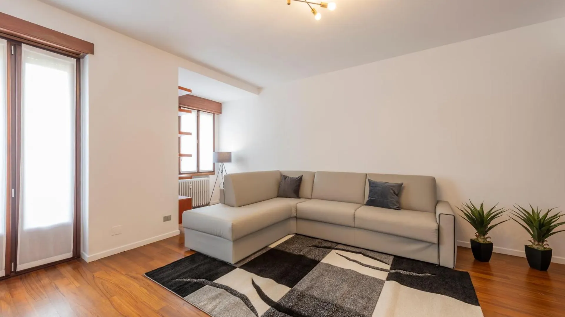 Milan Royal Suites Luxury P.Zza Della Repubblica إيطاليا
