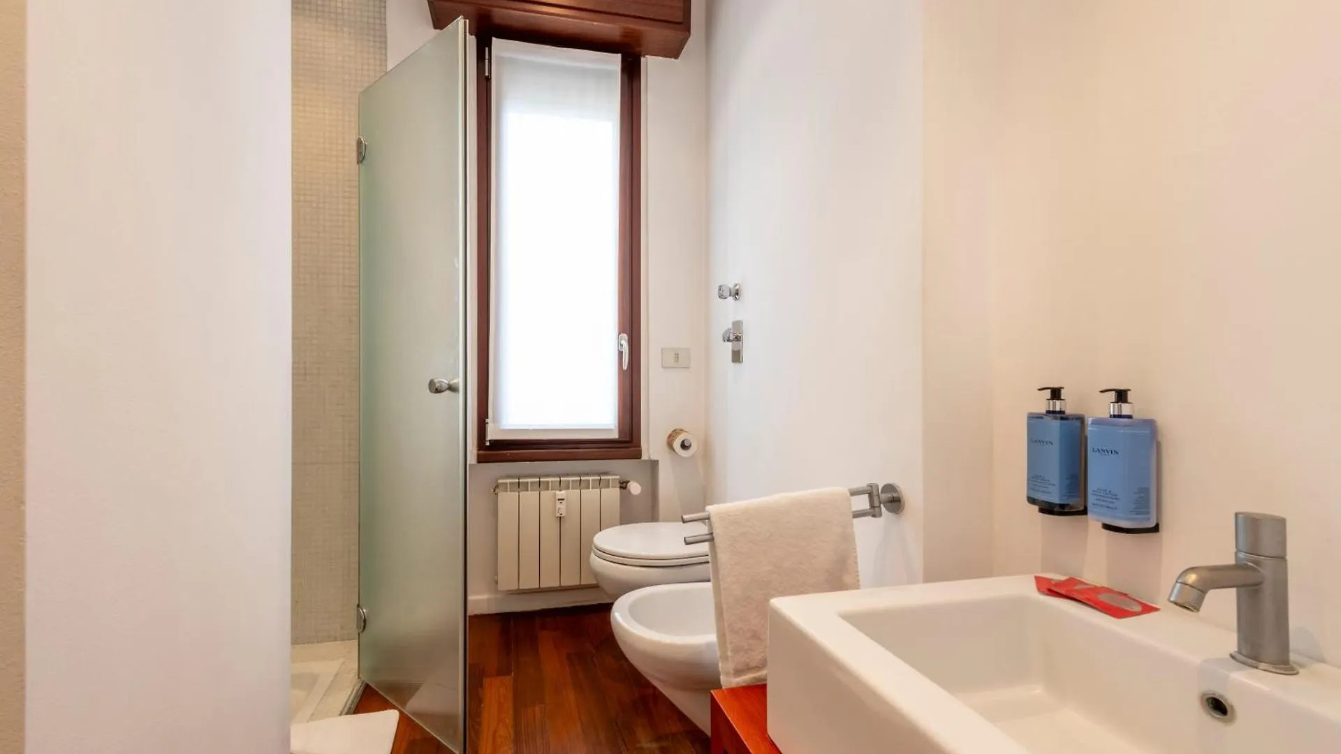 Milan Royal Suites Luxury P.Zza Della Repubblica 0*,